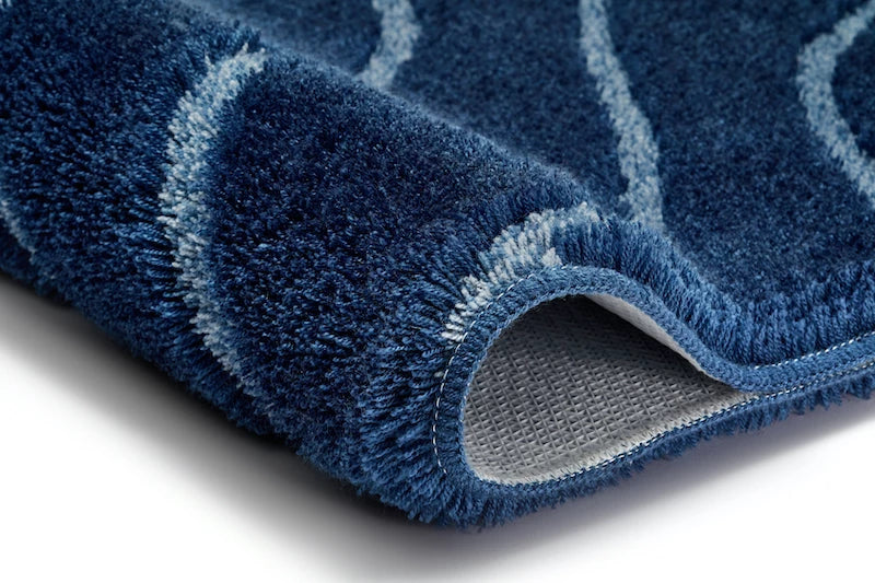 Badrumsmattan Tram 100% polyakryl, halkskyddad undersida, materialbild